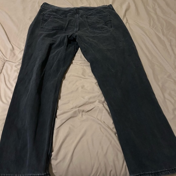 American Eagle black ripped Mom jeans, size 18R - Picture 4 of 5